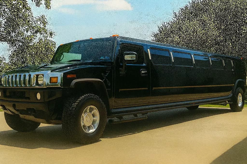 22 Passenger Limousine exterior — Denver Party Ride fleet (20–22 passengers)